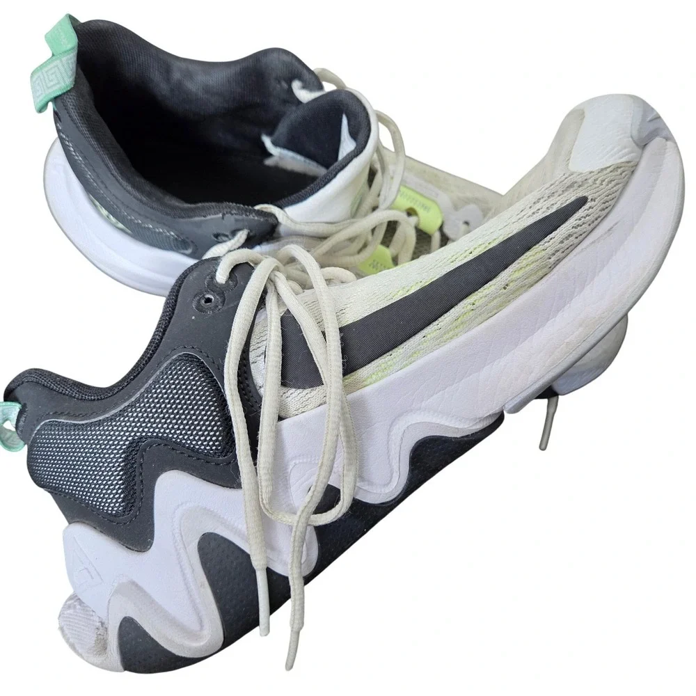 Nike Giannis White Immortality 2 Mens size 8 Running Shoes‎ Sneakers